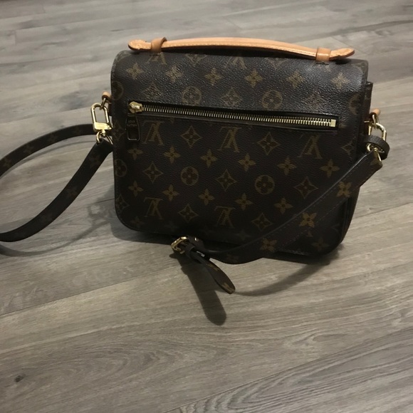 SOLD - Picture 3 of 9